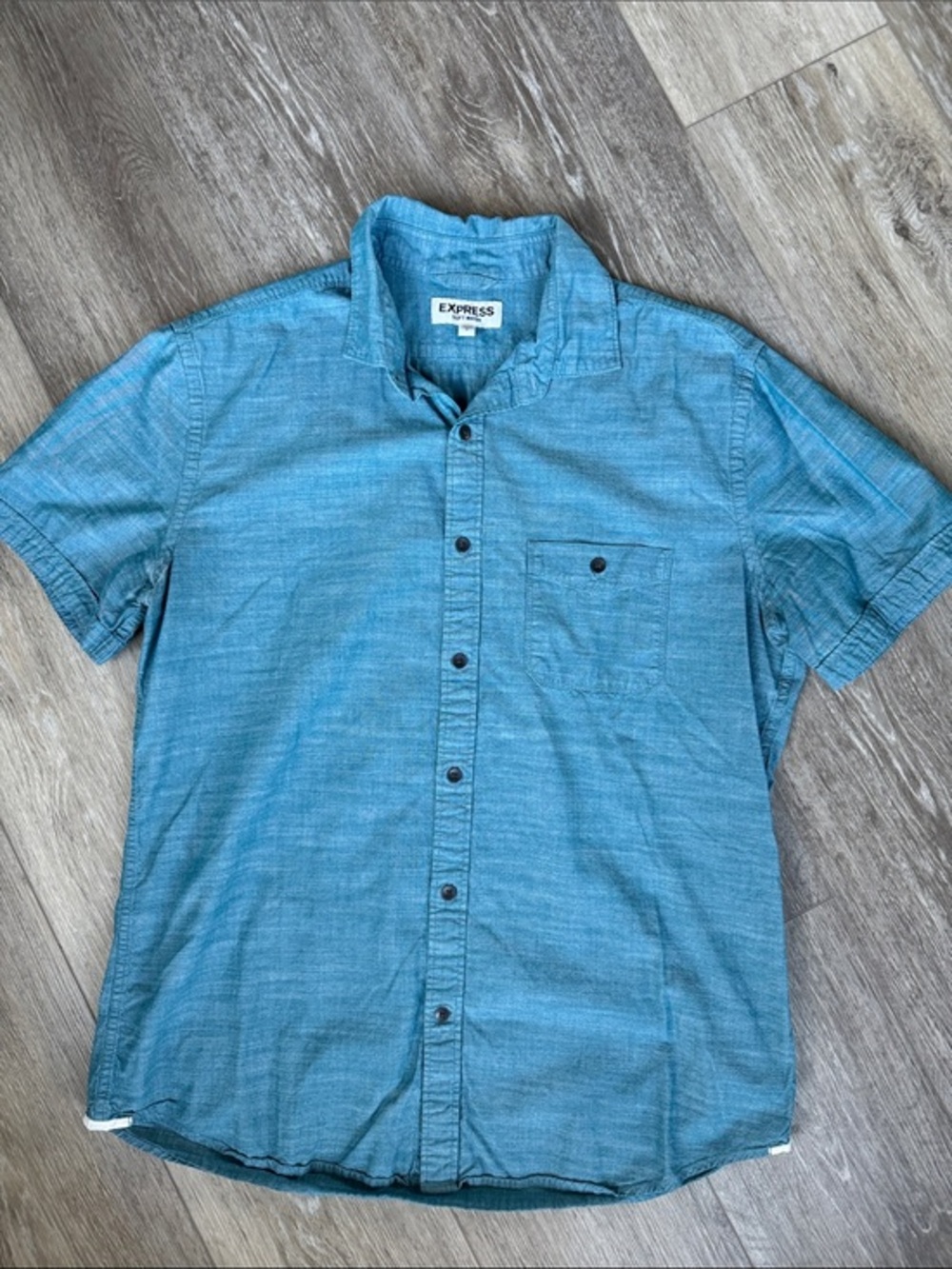 Express Short-Sleeve Button-Down Shirt in Teal Blue, soft wash, large